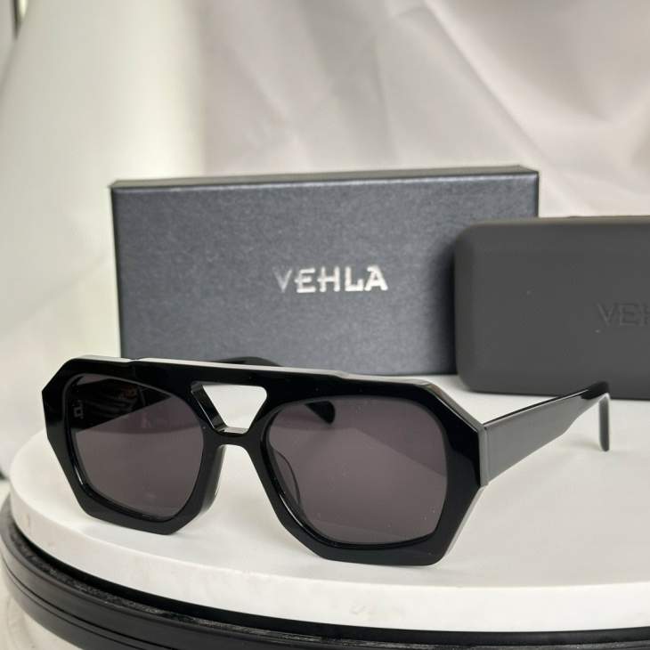 Picture of Vehla Sunglasses _SKUfw68405084fw